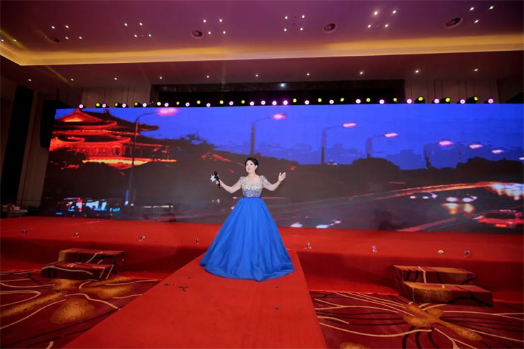 1697613422640878.jpg 190.jpg