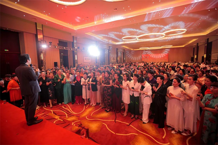 1697613747228817.jpg 209.jpg