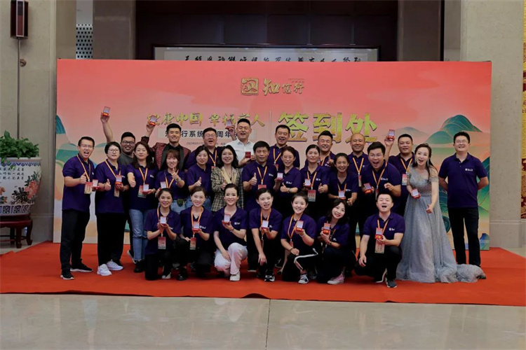 1697613857471657.jpg 213.jpg