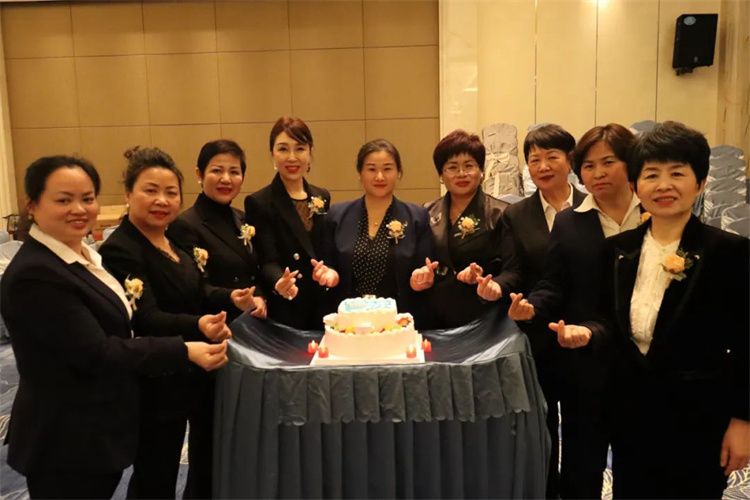 1745045815264806.jpg 70.jpg